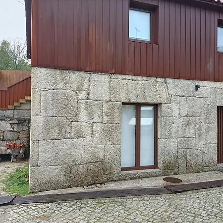 Casa Fonte De S. Tiago *