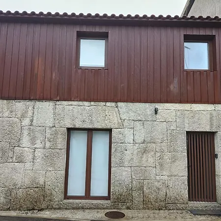 Casa Fonte De S. Tiago بيت للعطل *