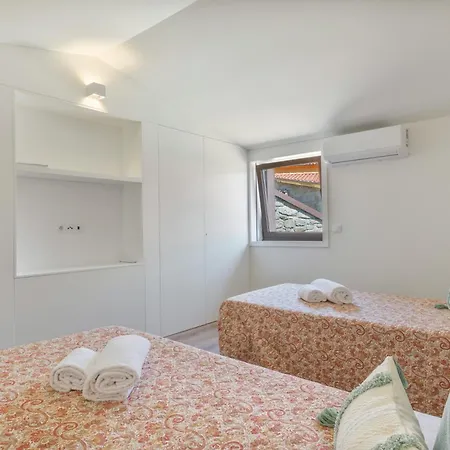 Casa Fonte De S. Tiago بيت للعطل