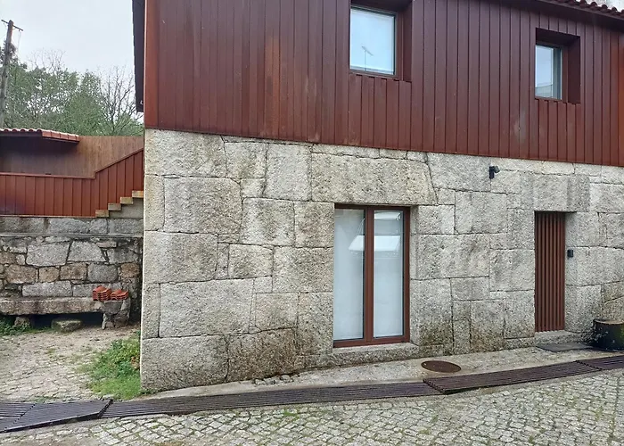 Al Fonte De S Tiago *